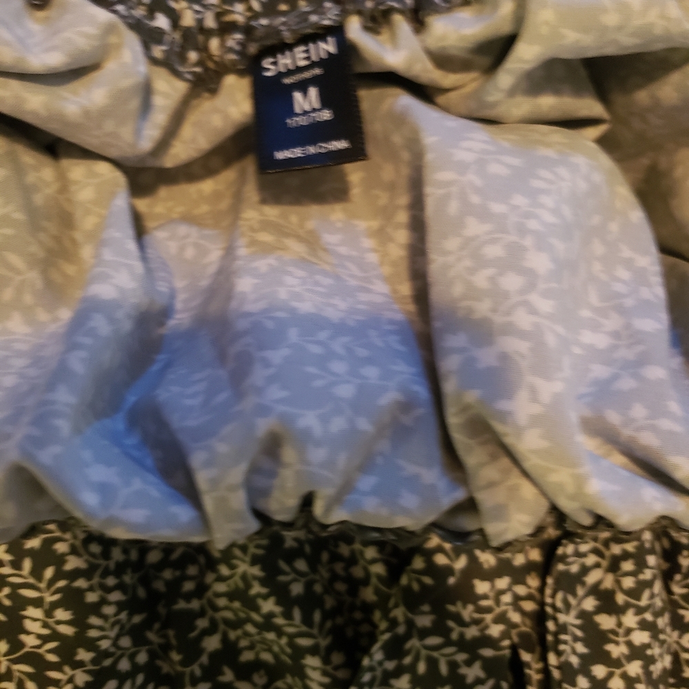 Skirt - Picture 2 of 3